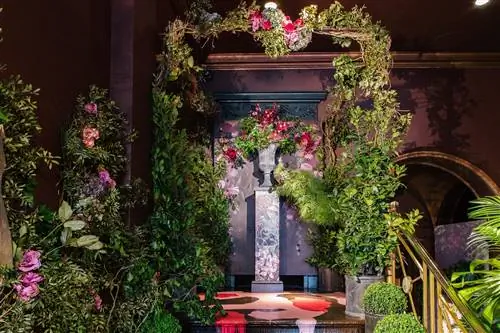 Четвертое издание Mayfair Flower Show наполняет Лондон цветами