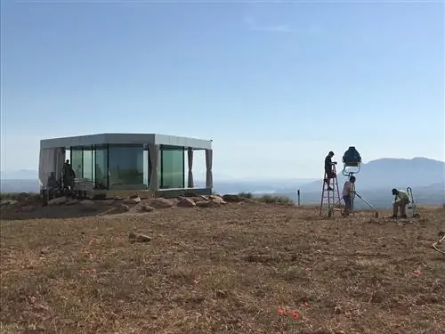 Пустынный дом