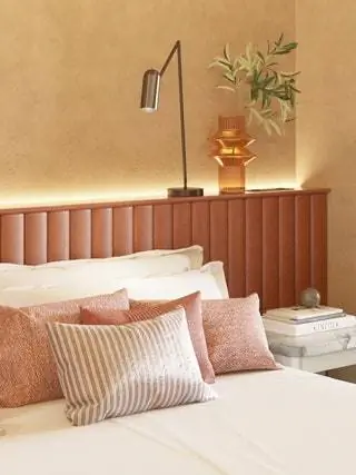 Его 251 номер и 78 люксов погружают вас в непринужденную роскошь, окружающую отель. Размещение, в котором, даже если вы…