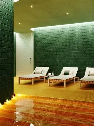 После более чем года реконструкции этот исторический отель вновь открывает свои двери следующей весной 2023 года, преобразованный в…