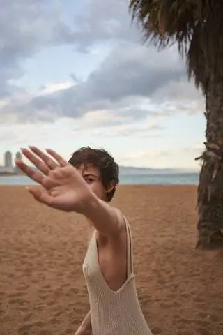 Прежде всего, она хотела быть редактором