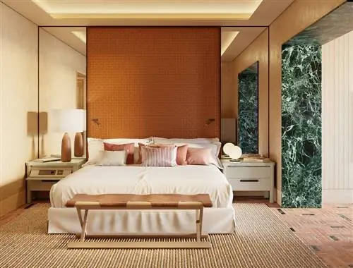 Один из гостиничных люксов.