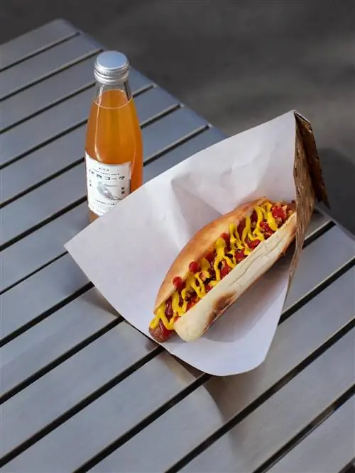 Бензиновый киоск Париж.