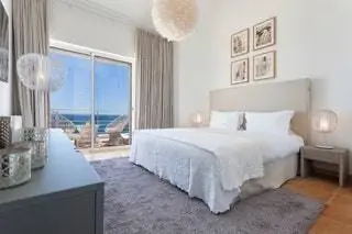 Вилла с видом на море