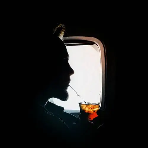 Могу я или не могу есть и пить на моем следующем рейсе? Могу я или не могу есть и пить на моем следующем рейсе?
