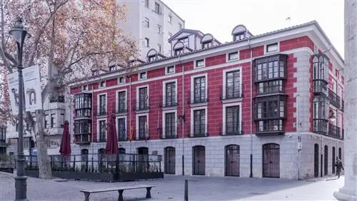 Отель Зенит Коллоквиум Вальядолид.