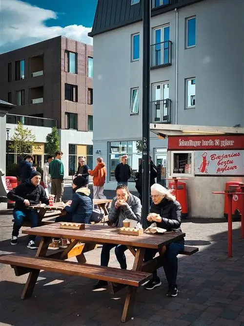 Стенд с хот-догами в Рейкьявике, Исландия