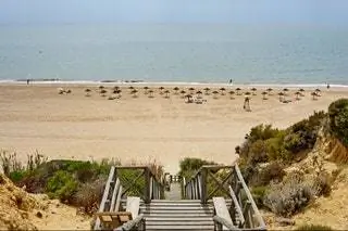 Пляж Энебралес