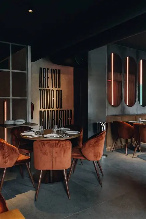 Помпезный интерьер