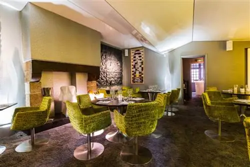 Crêperie Saint Georges в Ренне, где на каждом блинчике написано имя Джорджа.