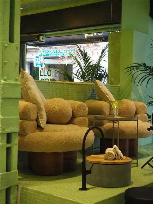 Мебель была разработана владельцем Андреа.