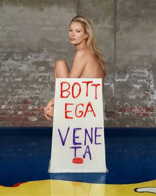 Ешьте Stai Bottega Veneta и Gaetano Pesce