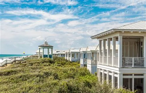 «Шоу Трумана» исполняется 25 лет. Во Флориде существует Seaside