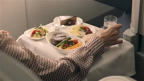 История тортильи с гуакамоле и удовольствие от ее употребления на борту самолетов Iberia