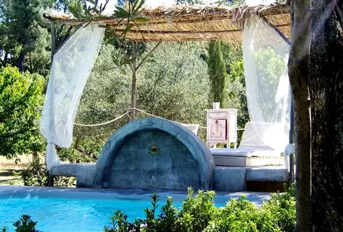 Частный бассейн коттеджа в одном из домов Vaqueria Cantaelgallo.