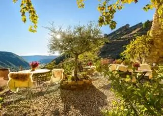 Отели в лесу, чтобы открыть для себя природу Испании и насладиться ею