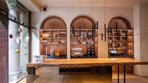 Магазин деликатесов A alta botica в Барселоне