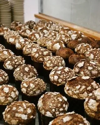 Всегда кажется, что Рождество в пекарне Alma Nomad, пекарне в районе Трафальгар в Чамбери, которая за короткое время…