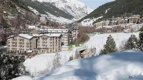 Внешний вид отеля Serras Andorra