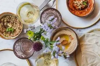 Бейрут приземляется в районе Чуэка с Муне