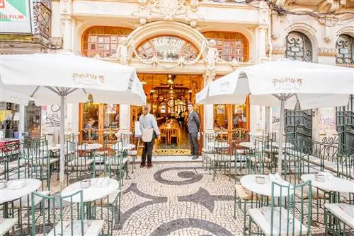 До свидания, кафе Majestic