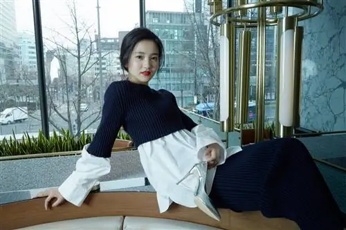 Ким ТэРи позирует в образе Kenzo для Four Seasons Seoul