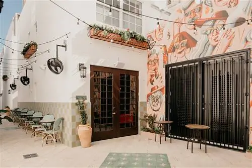 Красочная квартира в стиле постмодерн в Ванкувере.