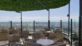 терраса бара на крыше 360º Riu Plaza España