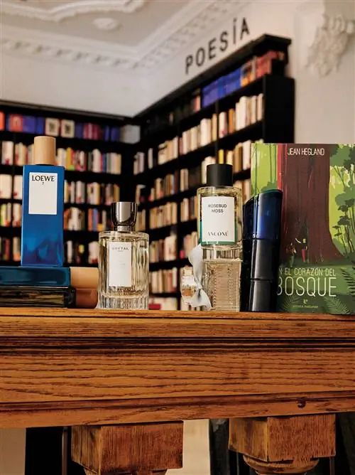 Книжный магазин книг и парфюмерии La Mistral Madrid Книжный магазин книг и парфюмерии La Mistral Madrid