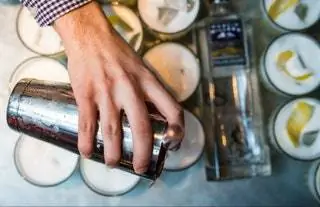 Создайте свой собственный джин в британском стиле