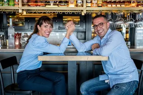 Ракель и Серхио Ремача Санс, братья, создатели Moments Bar. Ракель и Серхио Ремача Санс, братья, создатели Moments Bar.