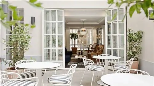 Терраса нового отеля Lafayette