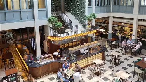 История становится гастрономией на новом почтовом рынке Мурсии