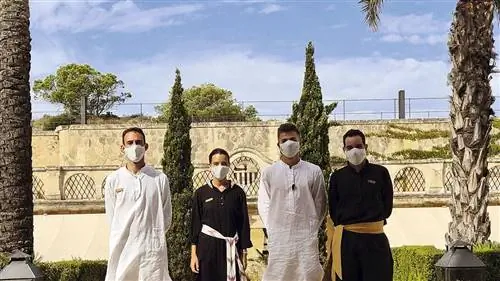 Жизнь в отеле: вся команда в отеле Cap Rocat, Майорка