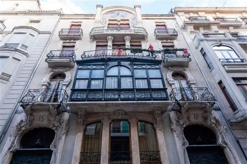 Alcoy Modernist Fair: неделя жизни в прошлом