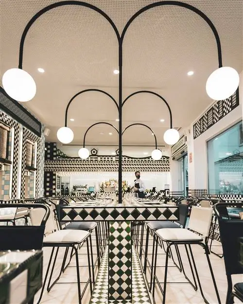 Бар-ресторан La Sastrería и lonja в Валенсии.