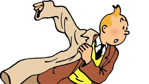 Иллюстрация, на которой Тинтин надевает плащ в бегах, а собака Сноуи бежит рядом с ним.