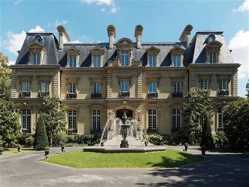 Фасад отеля Saint James Paris Фасад отеля Saint James Paris