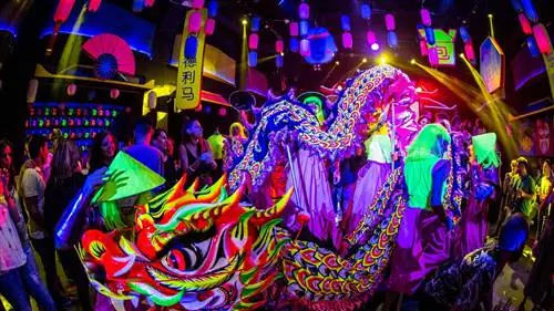 Лучшие места, где можно познакомиться с ночной жизнью Мадрида