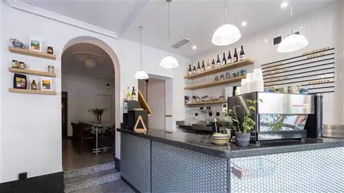 Интерьер кафе на Calle Calderón de la Barca 8.