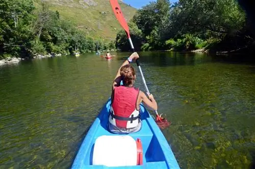 В каноэ по реке Селла.