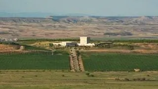 В Finca Bolandín de Pago de Cirsus, расположенной в Аблитасе, в самом сердце Рибера-Баха-де-Наварра, уделяется максимум внимания…