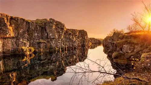 Закат у расщелины Флосагья.