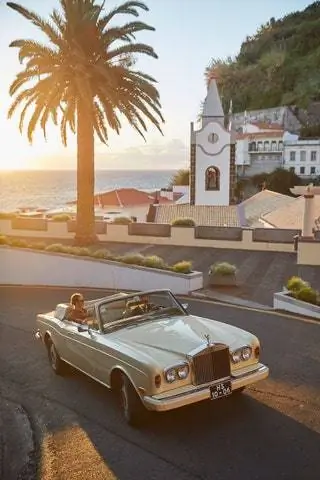 Дворец Белмонда Рейда на Мадейре Daimler Sovereign MercedesBenz 280SE и Rolls Royce