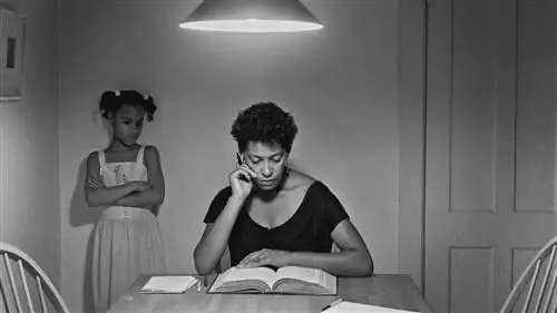 Разум и ответственность: это новая выставка Кэрри Мэй Уимс