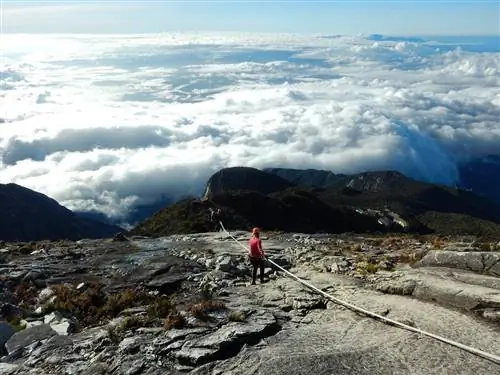 Трасса Low's Peak в Малайзии является самой высокой виа-ферратой в мире.