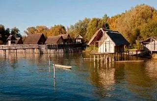 Дома на сваях в Альпах