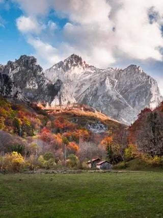 Мало кто знает, что Каин, самая северо-восточная точка провинции Леон, в глубине Пикус-де-Эуропа…