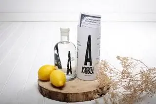 К сокровищам винодельни Astobiza относится и джин Astobiza. Создан из эксклюзивных растительных компонентов из…