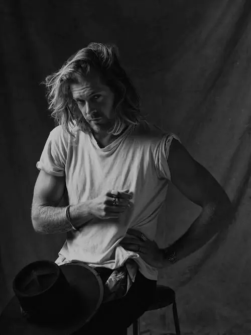 Дизайнер шляп Ник Фуке